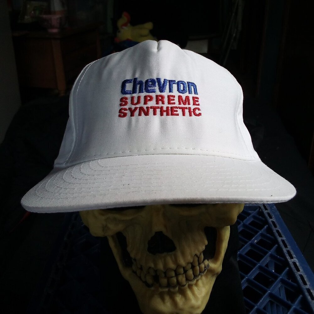 Deadstock Vintage Chevron Supreme Synthetic Snap Hat Cap